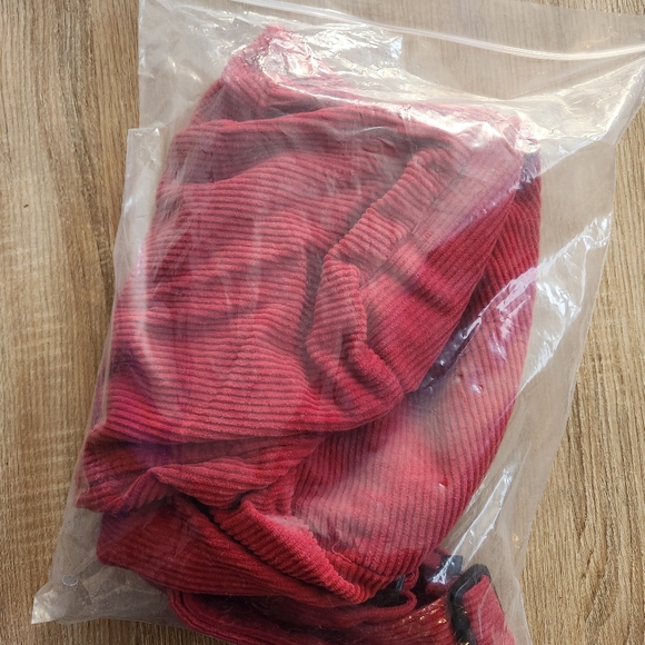 Oversized Crossbody Corduroy Bag - Picture 7 of 7